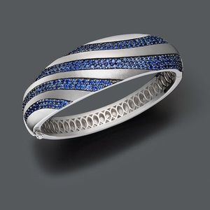 Effy blue sapphire bangle